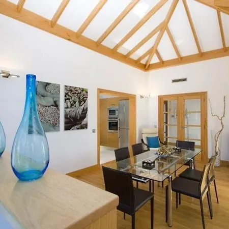 Feriehus In Mit Terrasse, Whirlpool Und Grill *